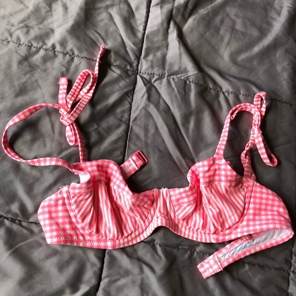 Pink and white bikini top